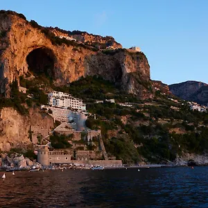 Borgo Santandrea Отель Амальфи